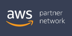 Imagem com o logo da AWS e o texto "Rede de parceiros" em inglês